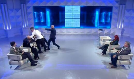 Berat Buzhala Sherr në “Opinion”. Përplaset fizikisht me Rexhajn